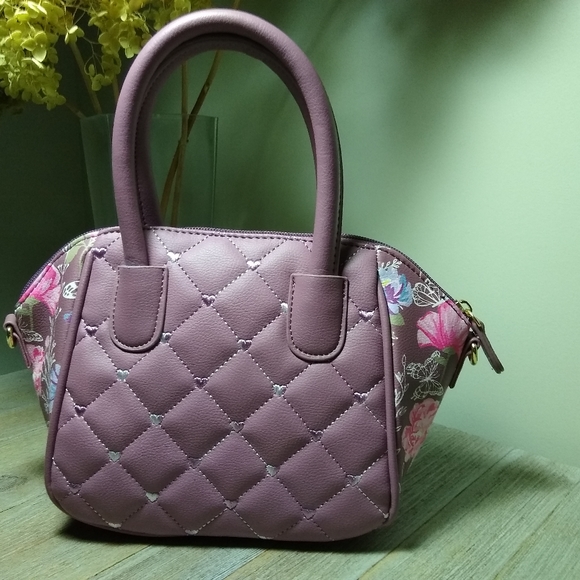 Betsey Johnson purse - Picture 9 of 9